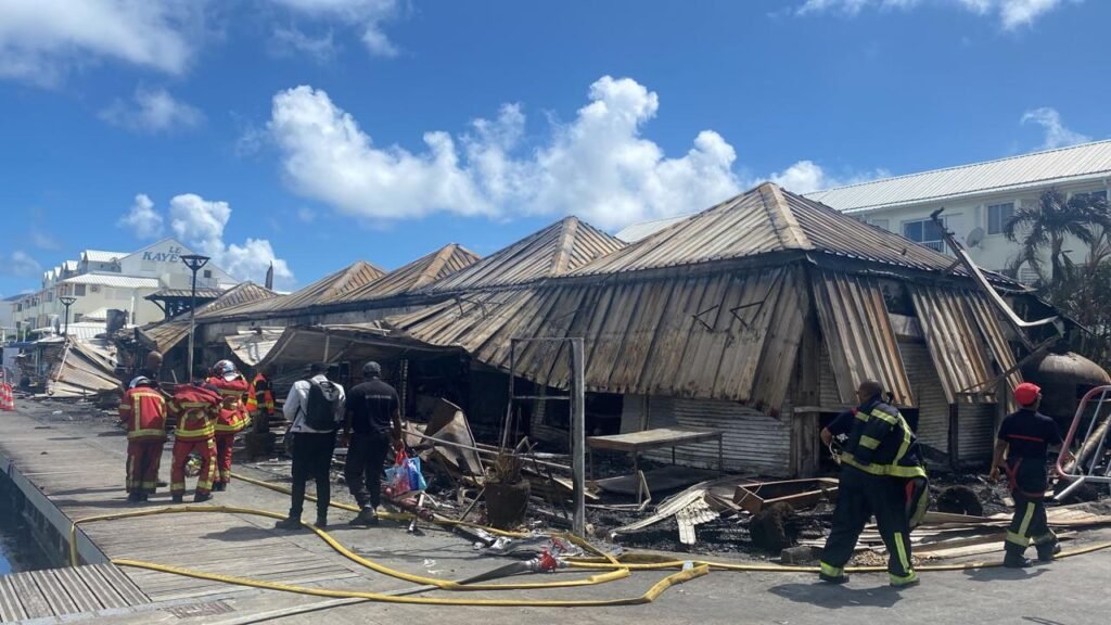 Guadeloupe. Incendie. La Marina de Saint-François sinistrée, la CARL mobilisée