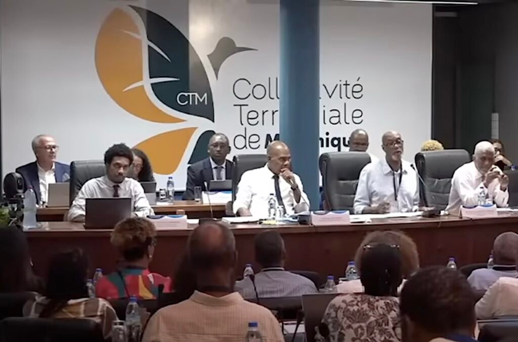 Martinique. Politique. Vers une sortie de la situation coloniale ?