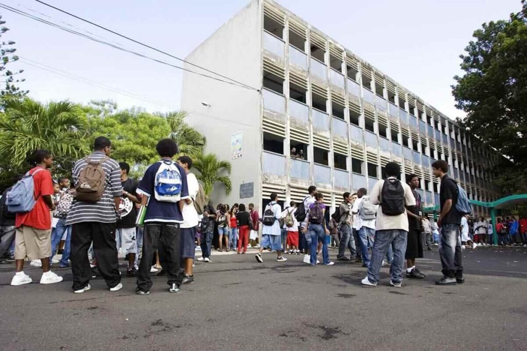 violences écoles guadeloupe